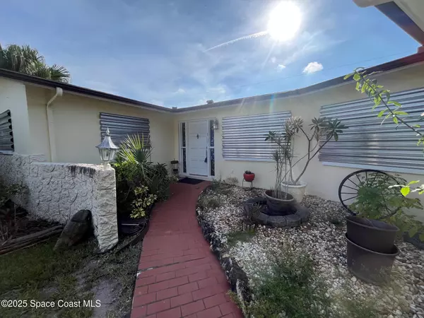 Rockledge, FL 32955,1716 Hubbard DR