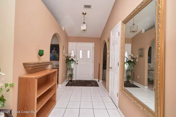 Cocoa, FL 32927,672 Altura DR