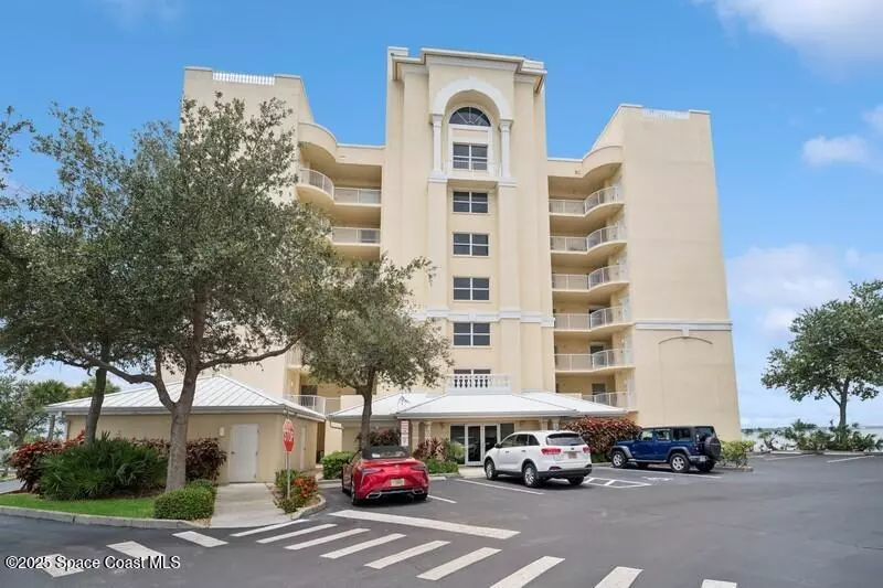 500 Sail LN #304, Merritt Island, FL 32953