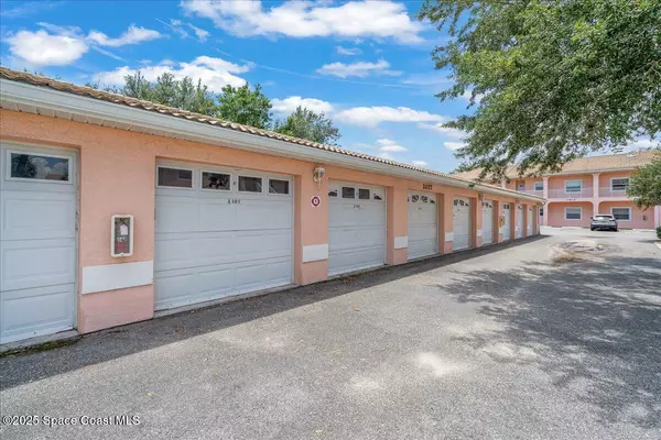 Merritt Island, FL 32953,2097 Hidden Grove LN #105