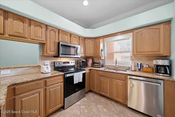 Merritt Island, FL 32953,2097 Hidden Grove LN #105