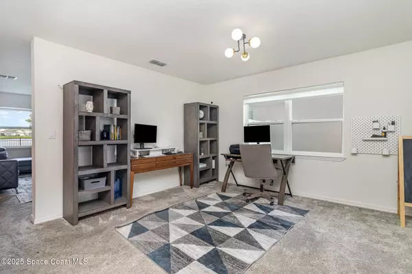 Palm Bay, FL 32908,1043 SW Corbin CIR