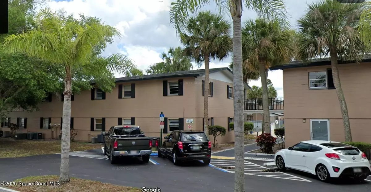 Cocoa, FL 32922,1723 Dixon BLVD #4