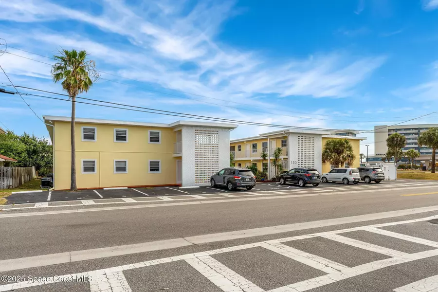 130 Roosevelt AVE #207, Satellite Beach, FL 32937