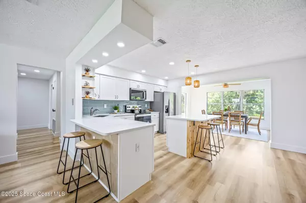 Merritt Island, FL 32953,725 Venetian WAY