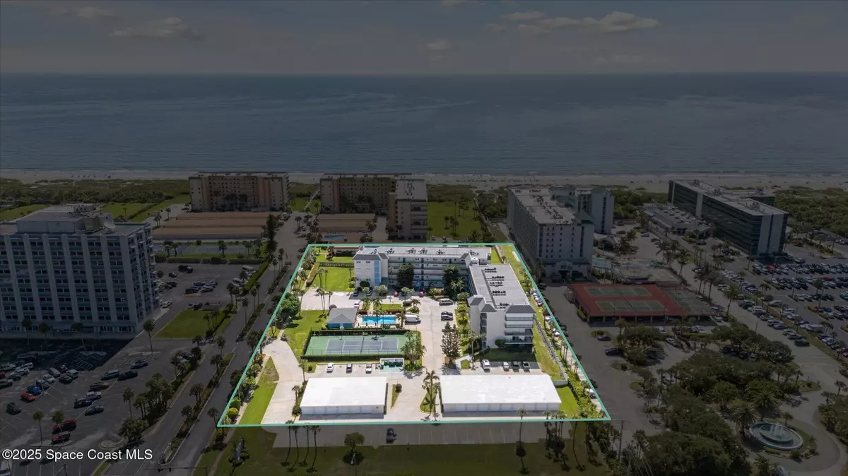 Cocoa Beach, FL 32931,1700 N Atlantic AVE #135