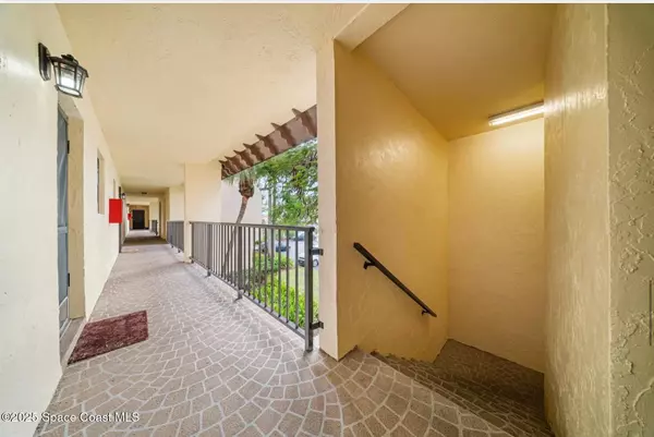 Ft. Pierce, FL 34950,2050 Oleander BLVD #2-206