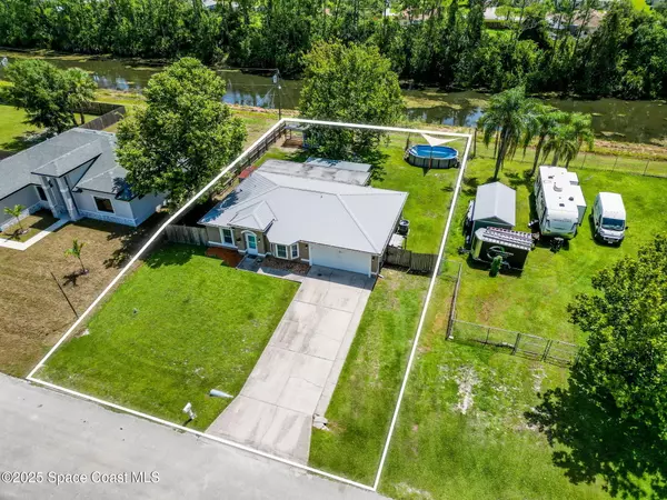 Palm Bay, FL 32908,831 Tejon AVE SW
