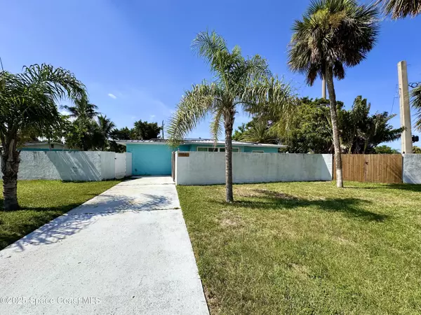Cocoa Beach, FL 32931,104 W Osceola LN