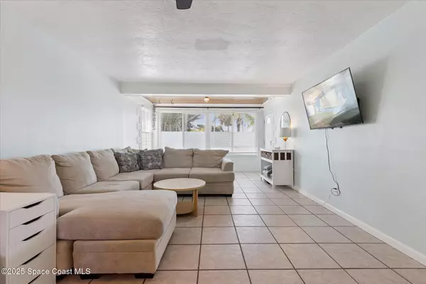 Cocoa Beach, FL 32931,104 W Osceola LN