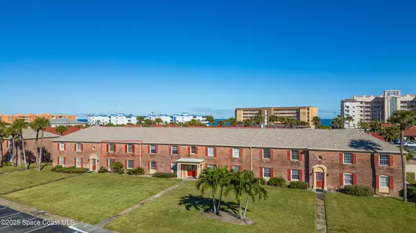 Indian Harbour Beach, FL 32937,135 E Colonial CT #D