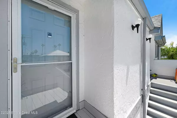 Cape Canaveral, FL 32920,718 Beach Park LN #V286