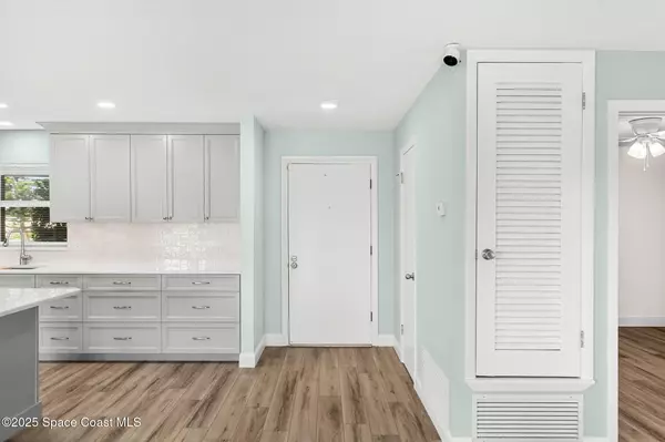 Merritt Island, FL 32953,940 Waikiki DR
