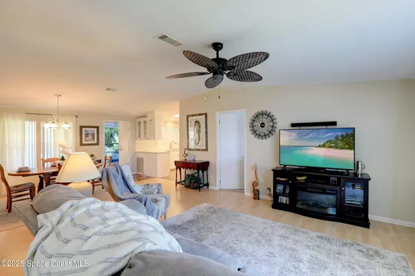 Barefoot Bay, FL 32976,1068 Wren CIR