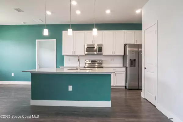 Palm Bay, FL 32908,458 Saragassa AVE SW