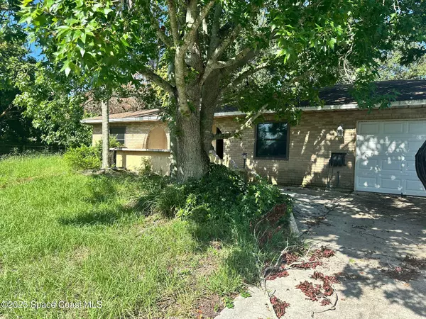 836 Glencove AVE NW, Palm Bay, FL 32907
