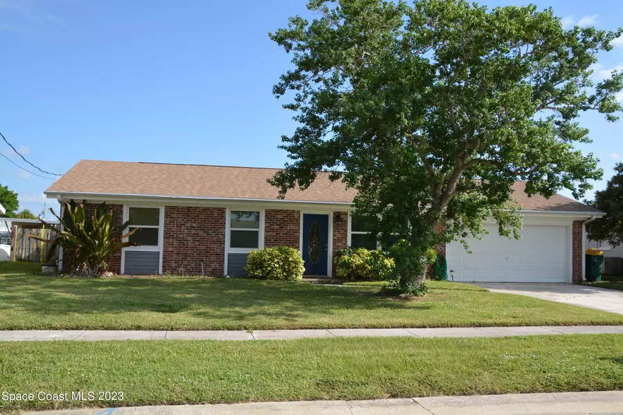 1400 Glen Haven DR, Merritt Island, FL 32952
