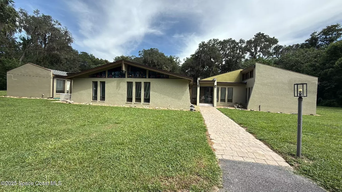 Ocala, FL 34471,310 SW 35th ST