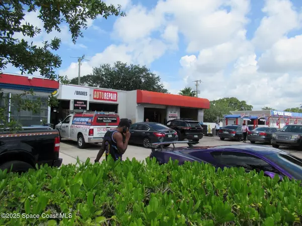 Melbourne, FL 32935,914 N Harbor City BLVD