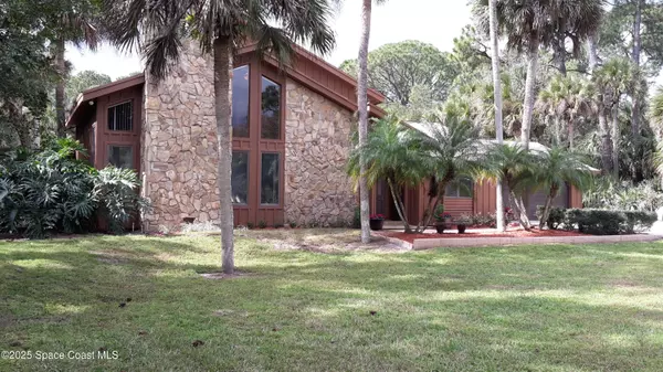 2513 Meadow LN, Cocoa, FL 32926