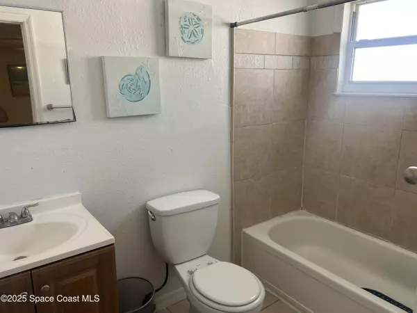 Cape Canaveral, FL 32920,406 Tyler AVE #9