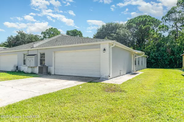 317 Sun Dial CT, Cocoa, FL 32926