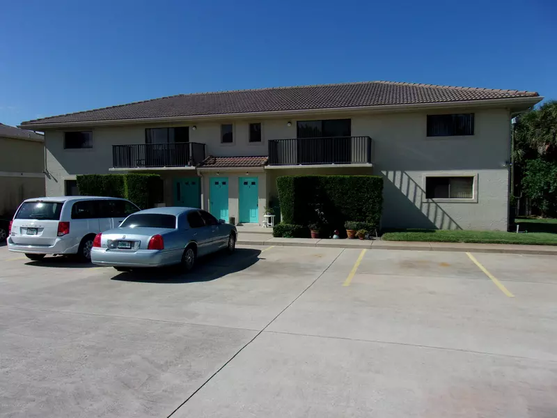 418 S Atlantic AVE #3, Cocoa Beach, FL 32931