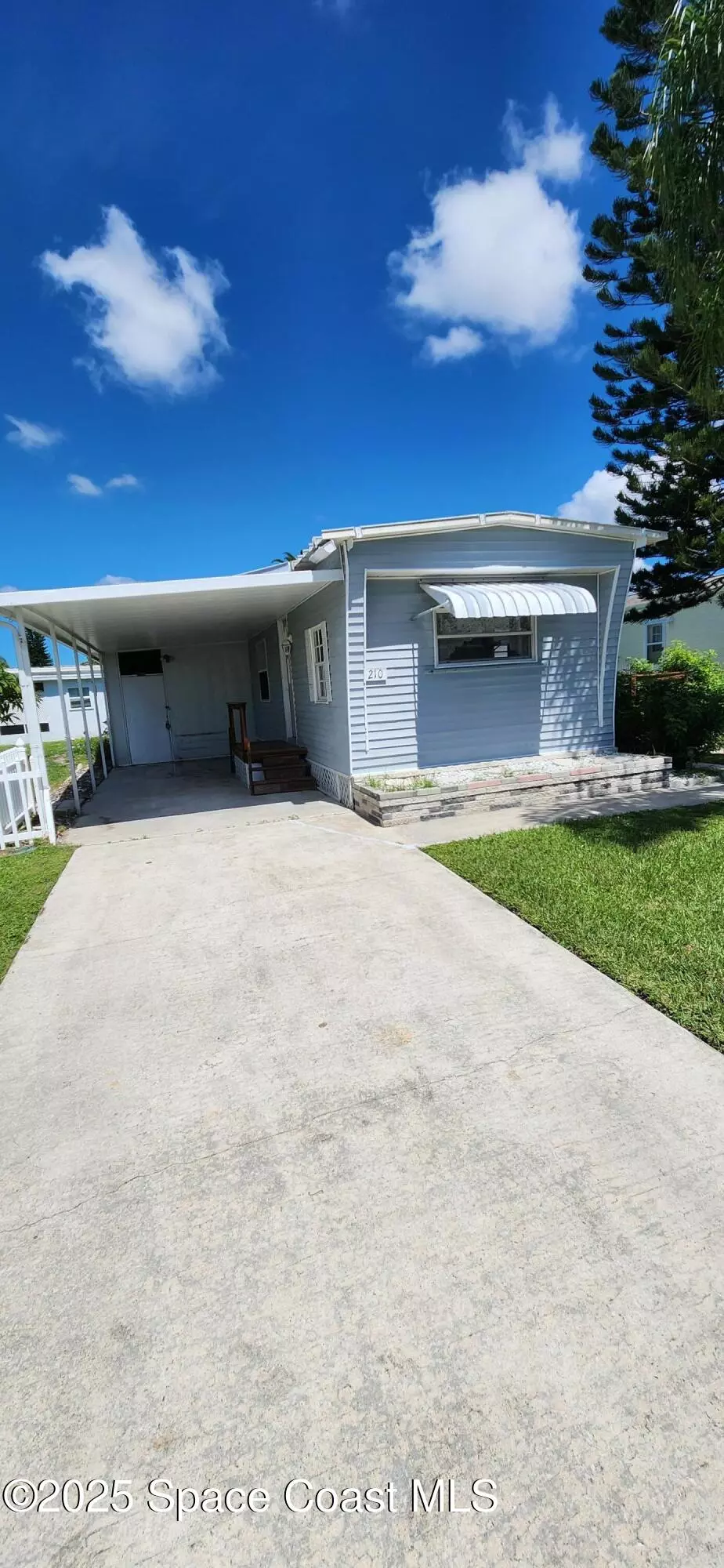 Palm Bay, FL 32907,210 Blossom LN NE