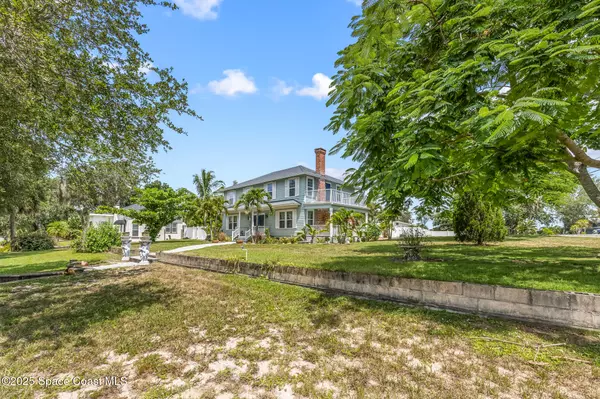 Cocoa, FL 32922,308 Bellair DR