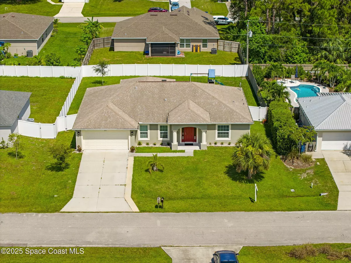 Palm Bay, FL 32909,971 Aurelia AVE SE