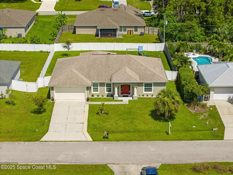 971 Aurelia AVE SE, Palm Bay, FL 32909