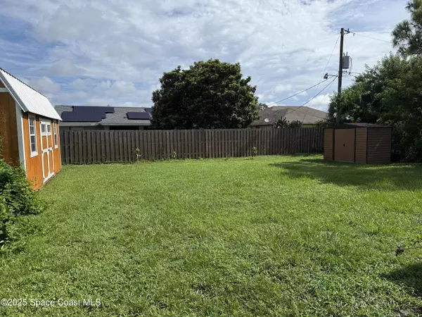 Palm Bay, FL 32907,1399 Helliwell ST NW