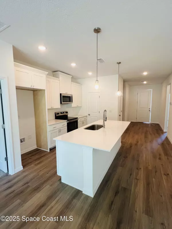 Palm Bay, FL 32908,1370 Seabreeze ST SW