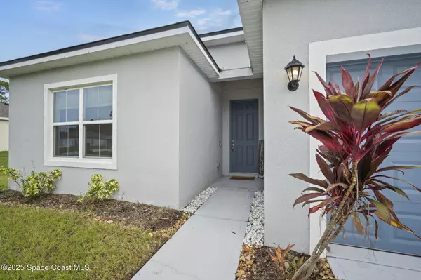 Palm Bay, FL 32907,535 Giovanni RD NW