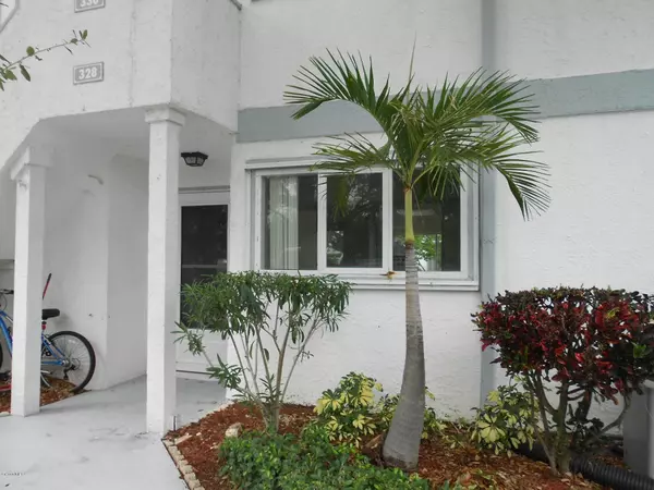 328 Beach Park LN, Cape Canaveral, FL 32920