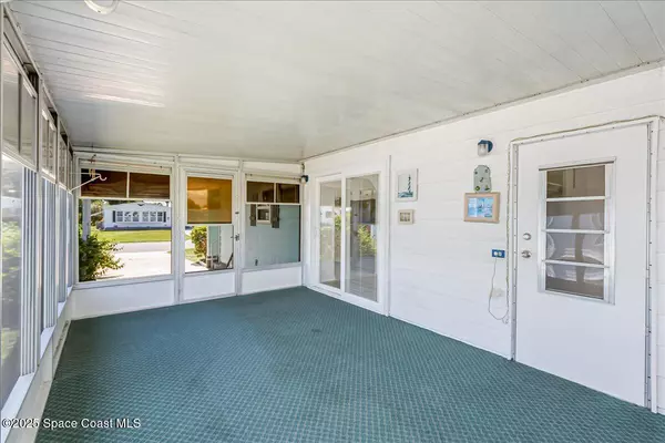 Barefoot Bay, FL 32976,1213 Gardenia DR