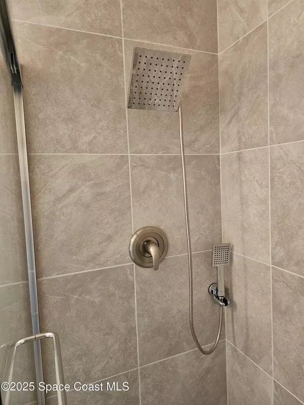 Vero Beach, FL 32962,44 Vista Gardens TRL #106