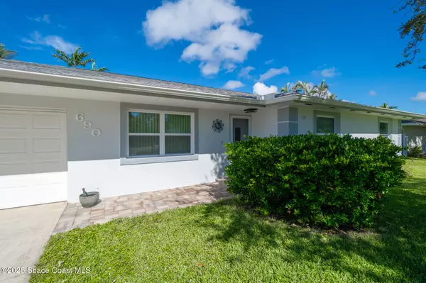 Satellite Beach, FL 32937,690 Trinidad CT