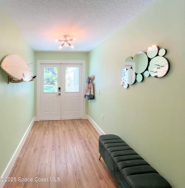 Cocoa Beach, FL 32931,787 Nassau RD
