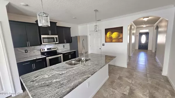 Rockledge, FL 32955,965 Newton CIR