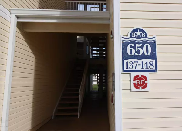 Indialantic, FL 32903,650 Island Club CT #137