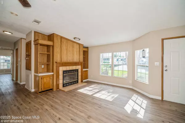 Cocoa, FL 32926,155 Vanguard CIR