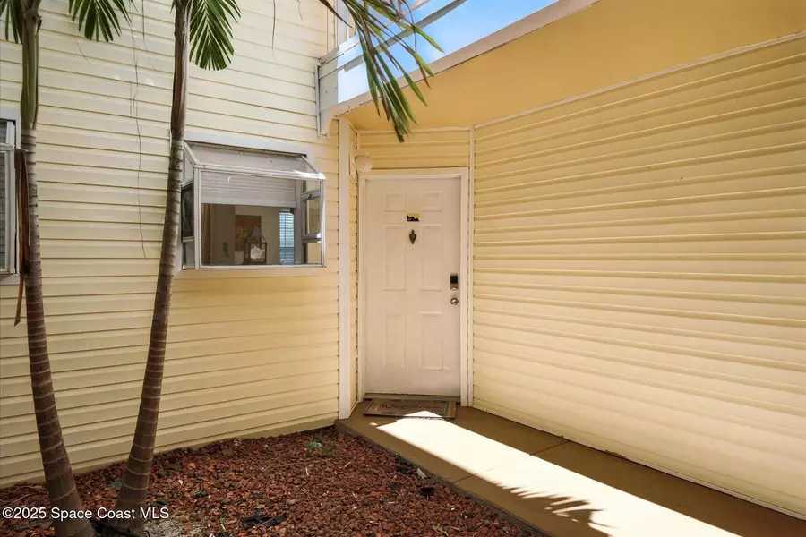 1951 Island Club DR #3-48, Melbourne, FL 32903