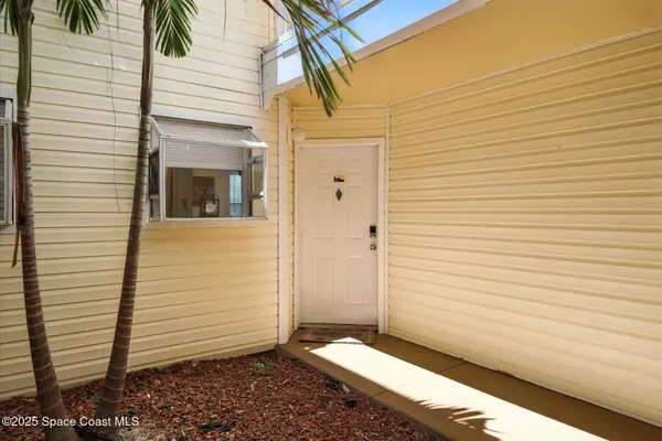 1951 Island Club DR #3-48, Melbourne, FL 32903