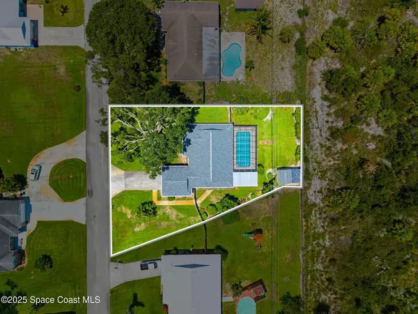 Vero Beach, FL 32962,117 N 19th CIR SW