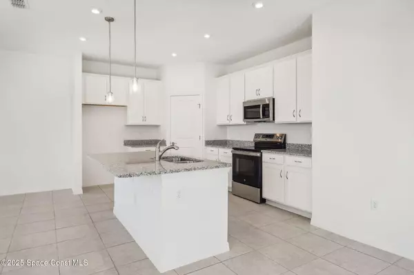 Cocoa, FL 32927,625 Poller WAY