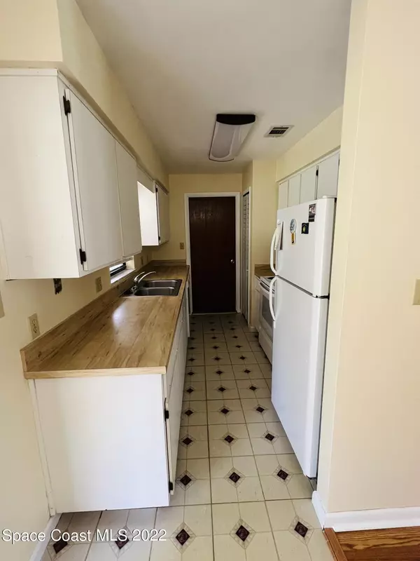 Cocoa, FL 32927,4897 Bridge RD