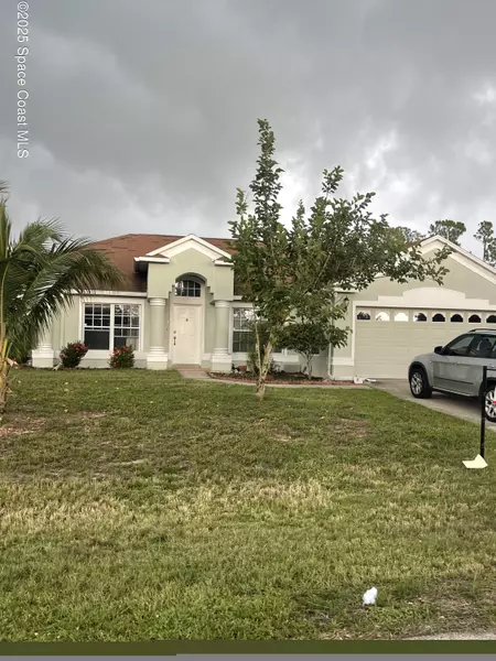 1523 Elmhurst CIR SE, Palm Bay, FL 32909