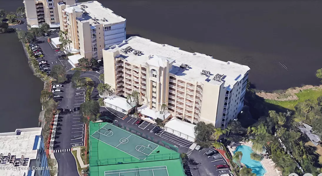 480 Sail LN #302, Merritt Island, FL 32953