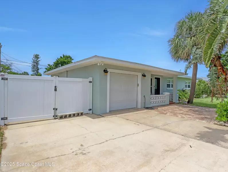 131 E Arlington ST, Satellite Beach, FL 32937